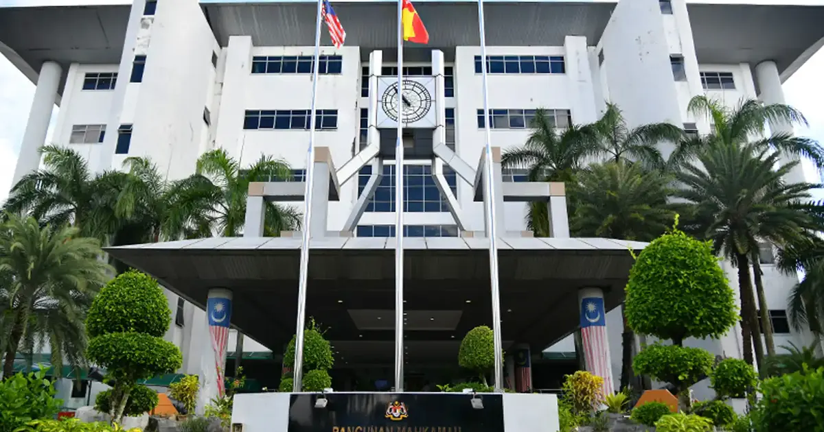 Teenage suspect must mount defence in Bandar Utama school killing