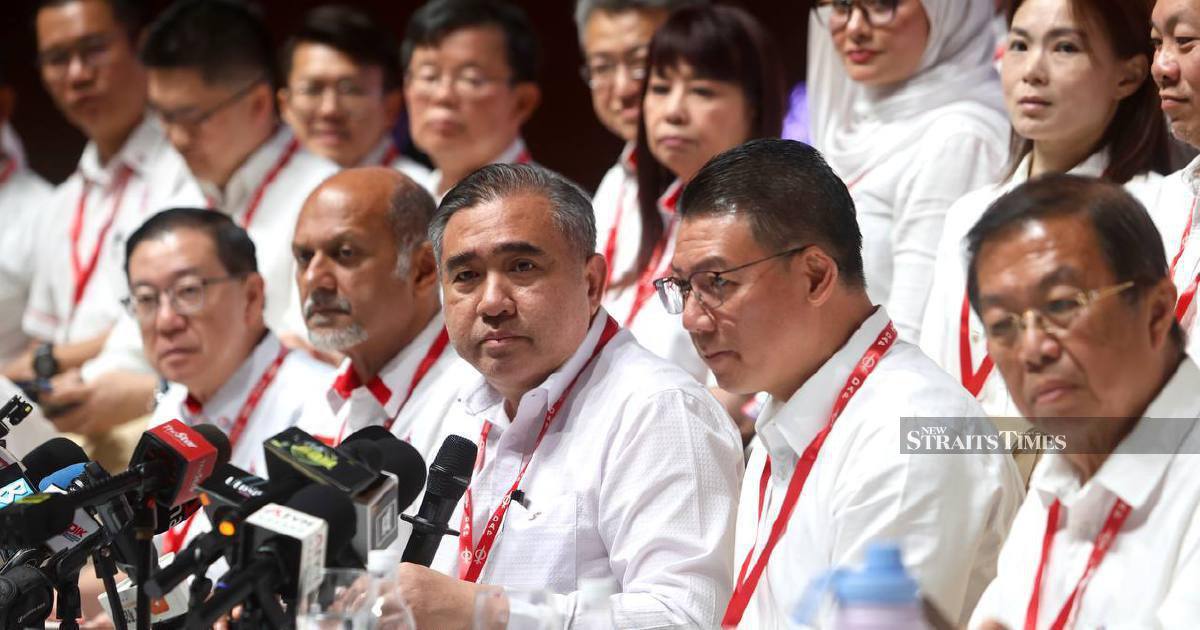 DAP pledges to maintain Umno cooperation despite Zahid DNAA controversy