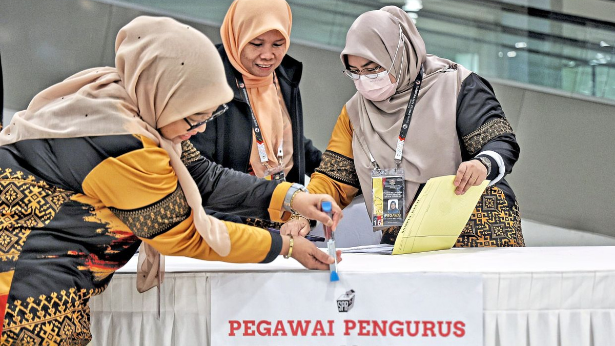 Negri Sembilan Poll: The Test That Could Topple Malaysia's Political Jenga Tower