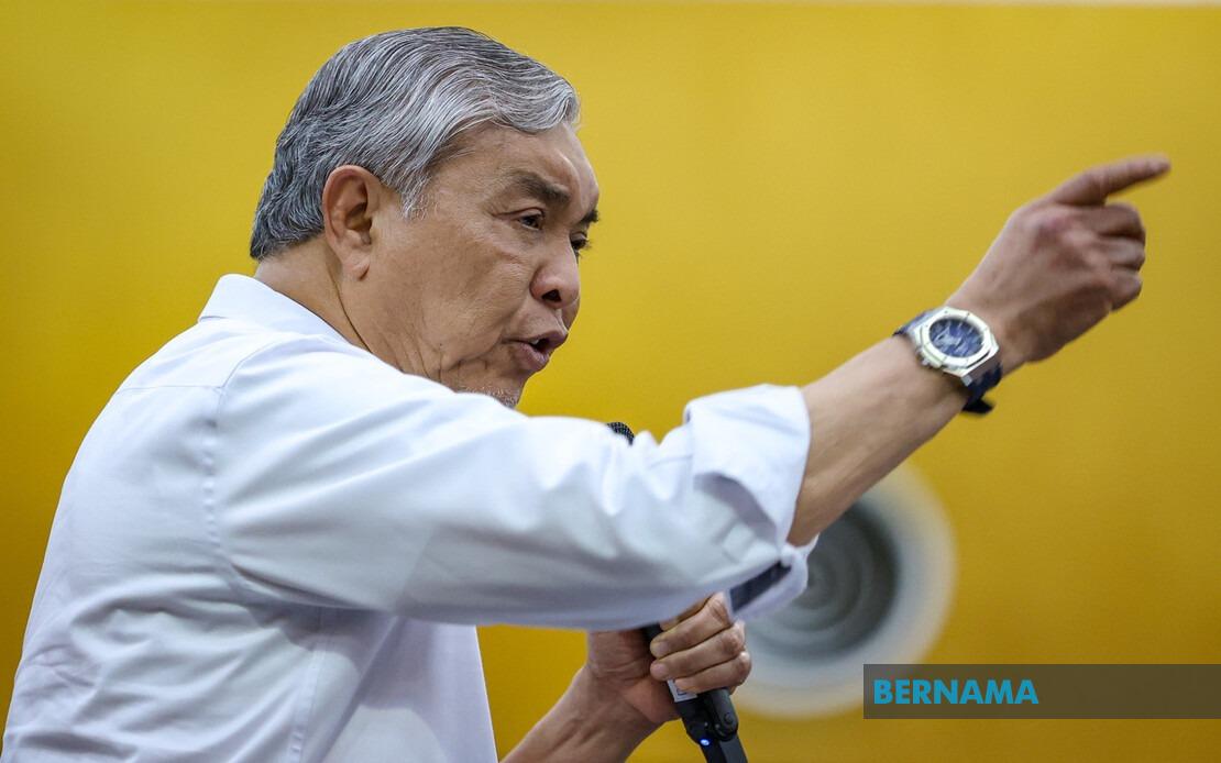 Ahmad Zahid Pushes for Political Education Courses in Student Councils