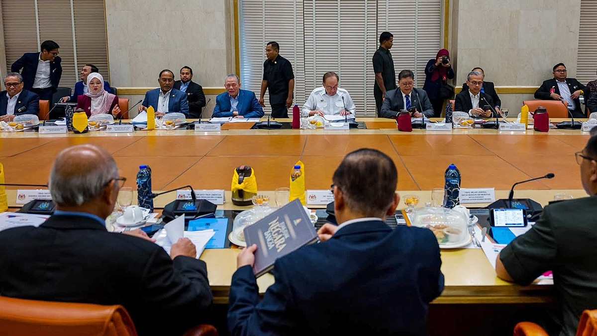 PM Anwar Calls for Stronger Focus on Nationhood Values to Build Cohesive Malaysia