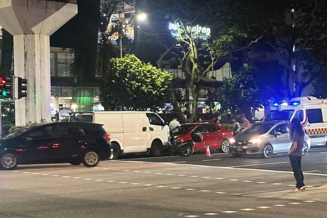 Van Driver Arrested After Bukit Panjang Crash; Drug Driving Suspected