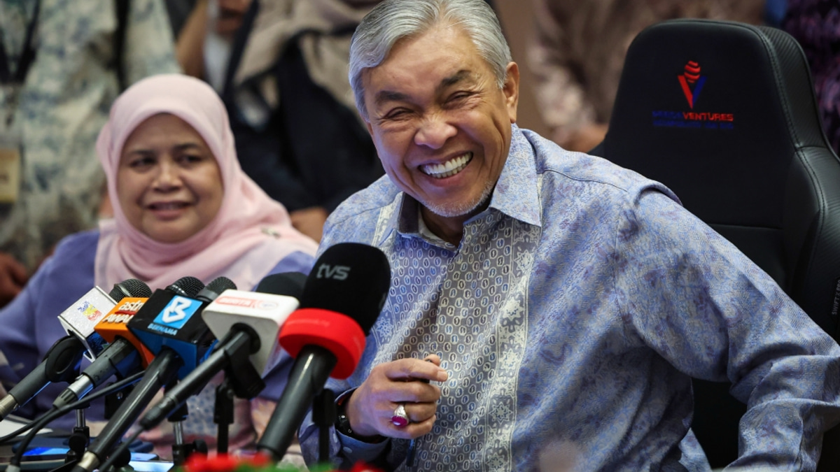 Zahid Reaffirms Barisan Nasional's Unwavering Commitment to Unity Government Until Parliamentary Term Ends