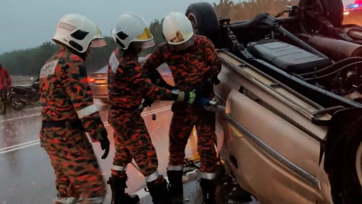 Two Sisters Among Four Dead in Dual Pahang Crashes Within an Hour