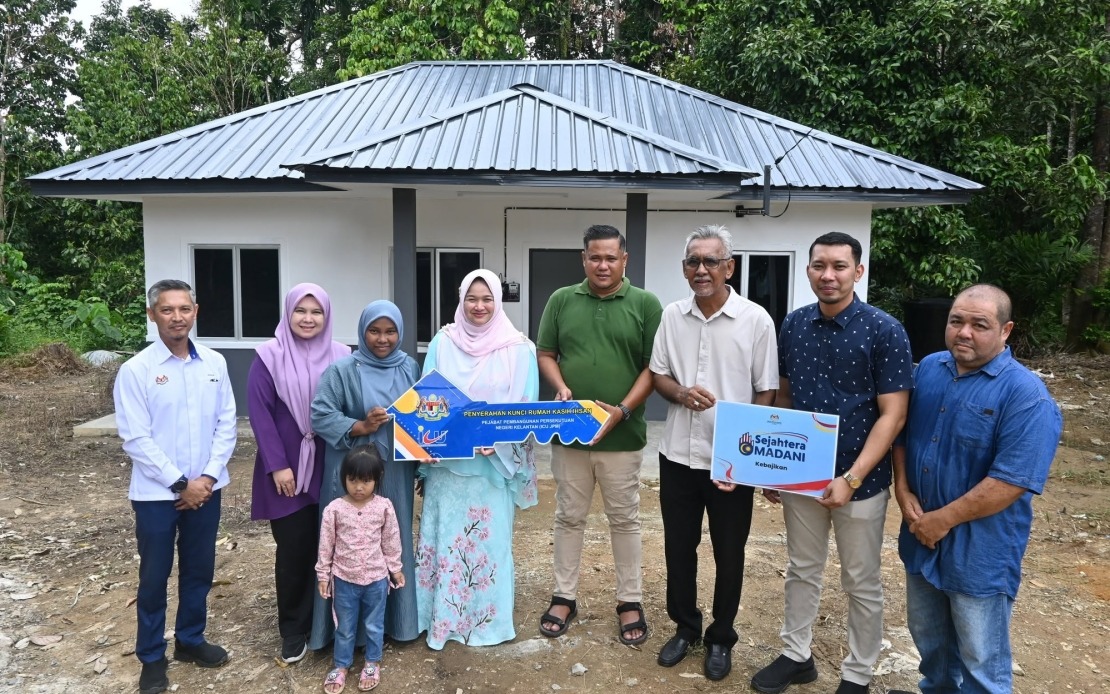 Government Delivers Rumah Kasih Ihsan Homes to Jeli Residents, Reinforcing Housing Support Initiative