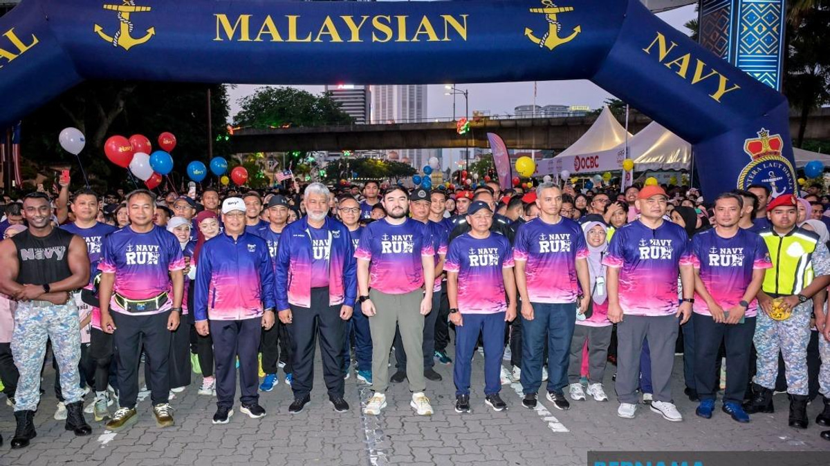 Raja Muda of Selangor Flags Off Navy Run 2026, Attracting Record 15,000 Participants
