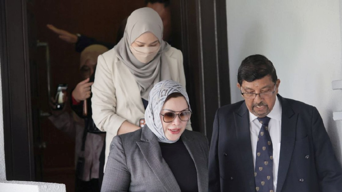 Zizie Izette Acquitted in RM2.8 Million Felcra Bribery Case Linked to Late Husband Bung Moktar