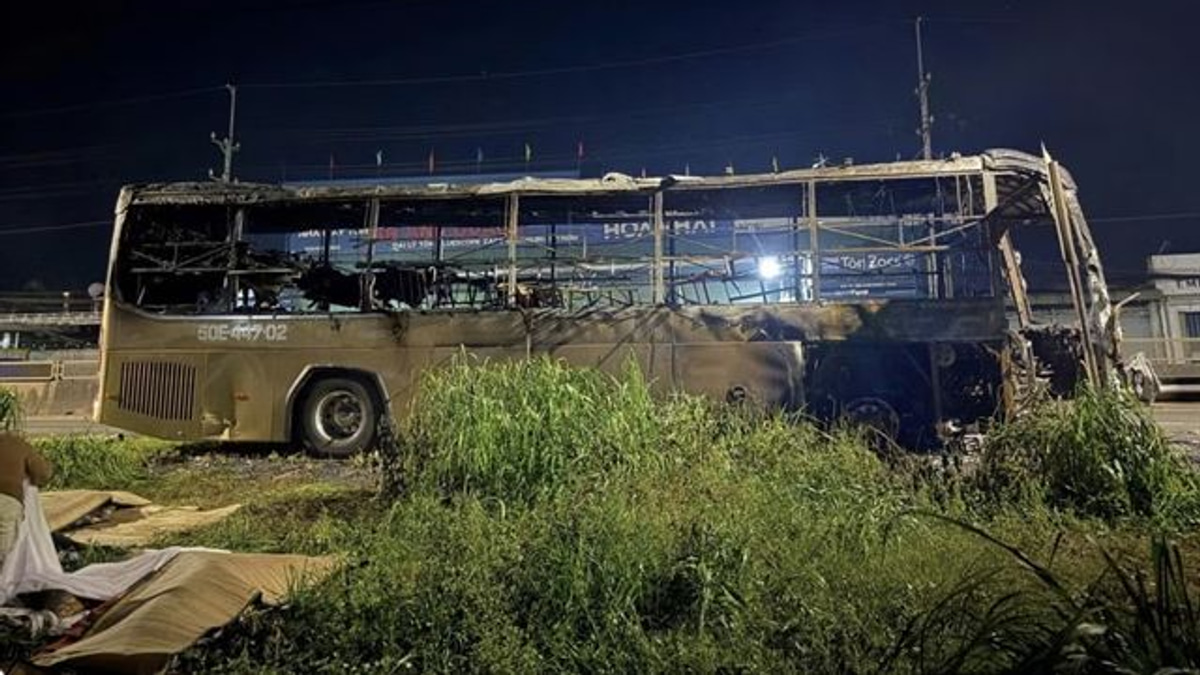 Seven dead as sleeper bus fire tears through vehicle on Vietnam highway