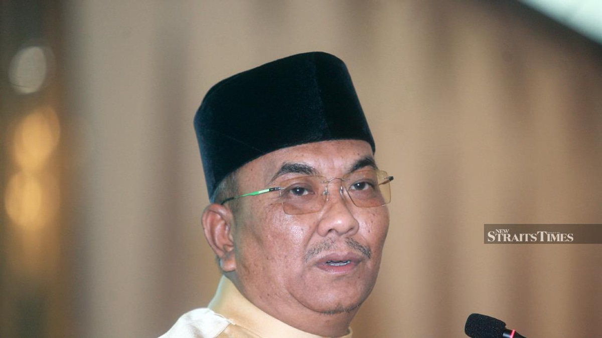 Police summon Kedah's Sanusi and Rembau Umno leader over Negri Sembilan campaign comments
