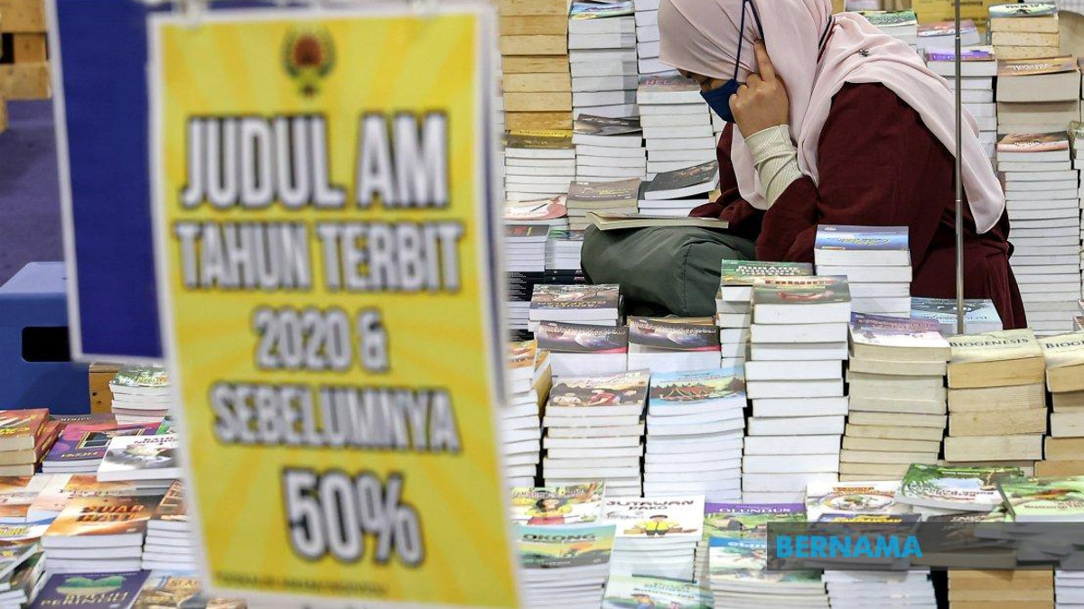 MADANI Book Vouchers Rolled Out to 2.2 Million Students as Redemption Opens