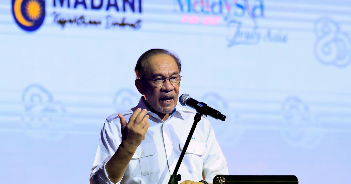 Anwar warns against complacency, urges faster reforms
