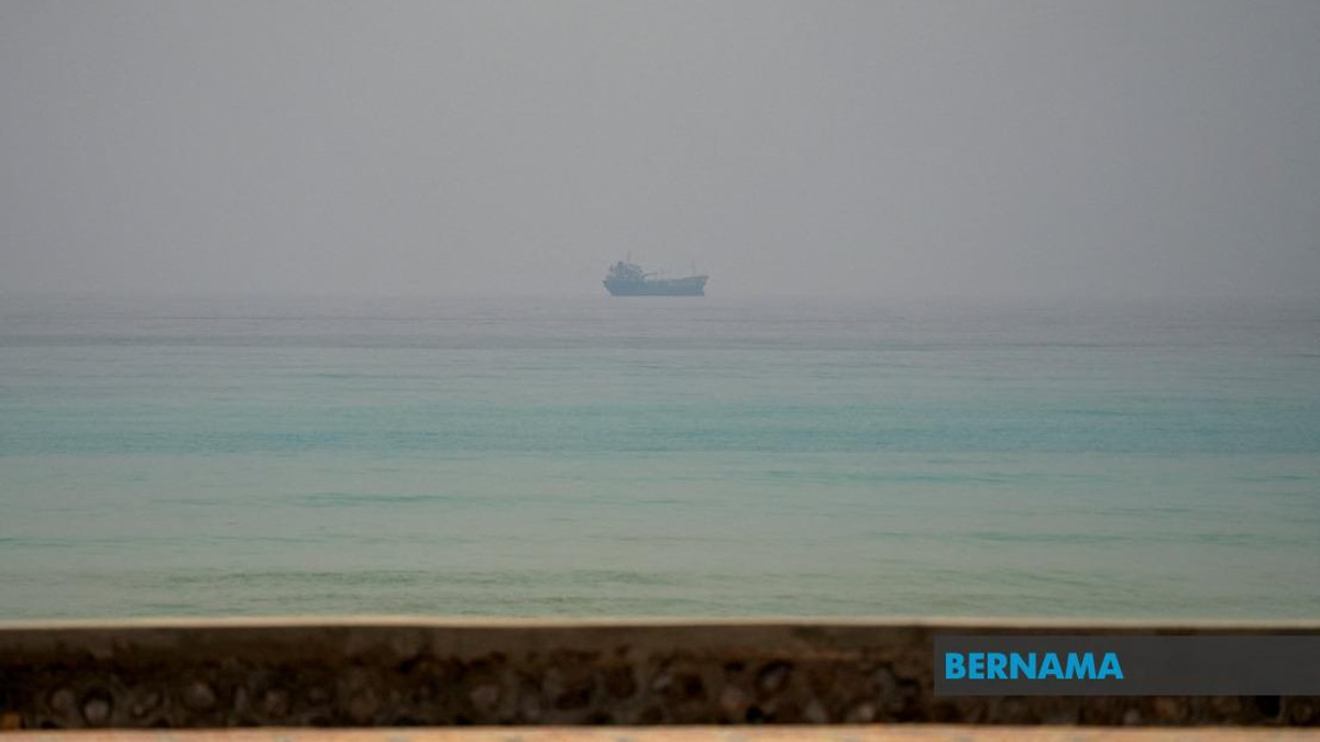 Three Oil Tankers Hit Off Oman's Coast; Search Continues for Missing Crew