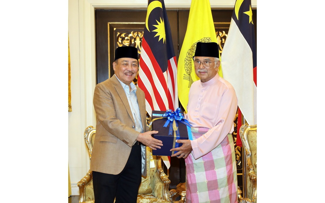 Sabah Chief Minister Visits Melaka Governor in Bilateral Relations Push
