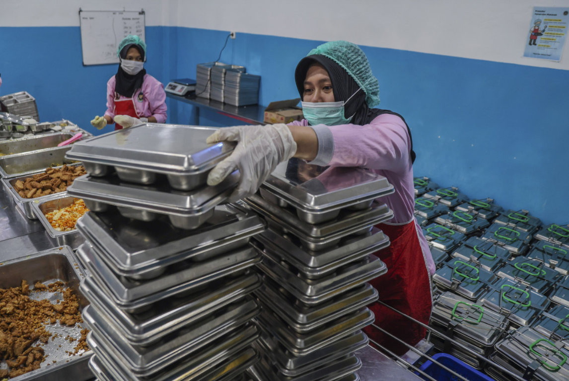 Prabowo Orders Overhaul of Free Meals and Cooperative Schemes Amid Public Backlash