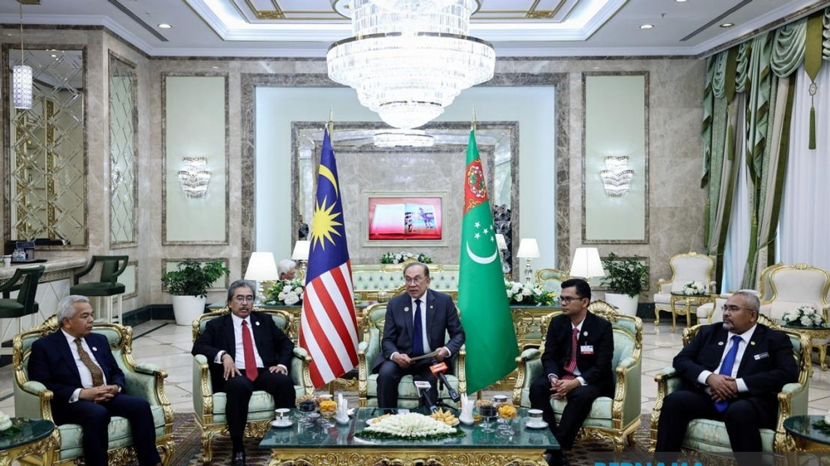 Anwar's Turkmenistan Visit Marks Strategic Energy Partnership Push