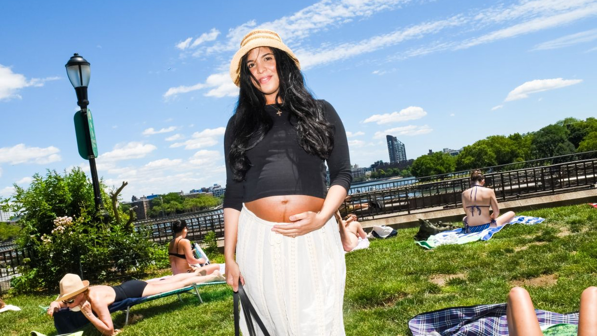 The New Maternity Fashion: Celebrating the Pregnant Body Instead of Hiding It