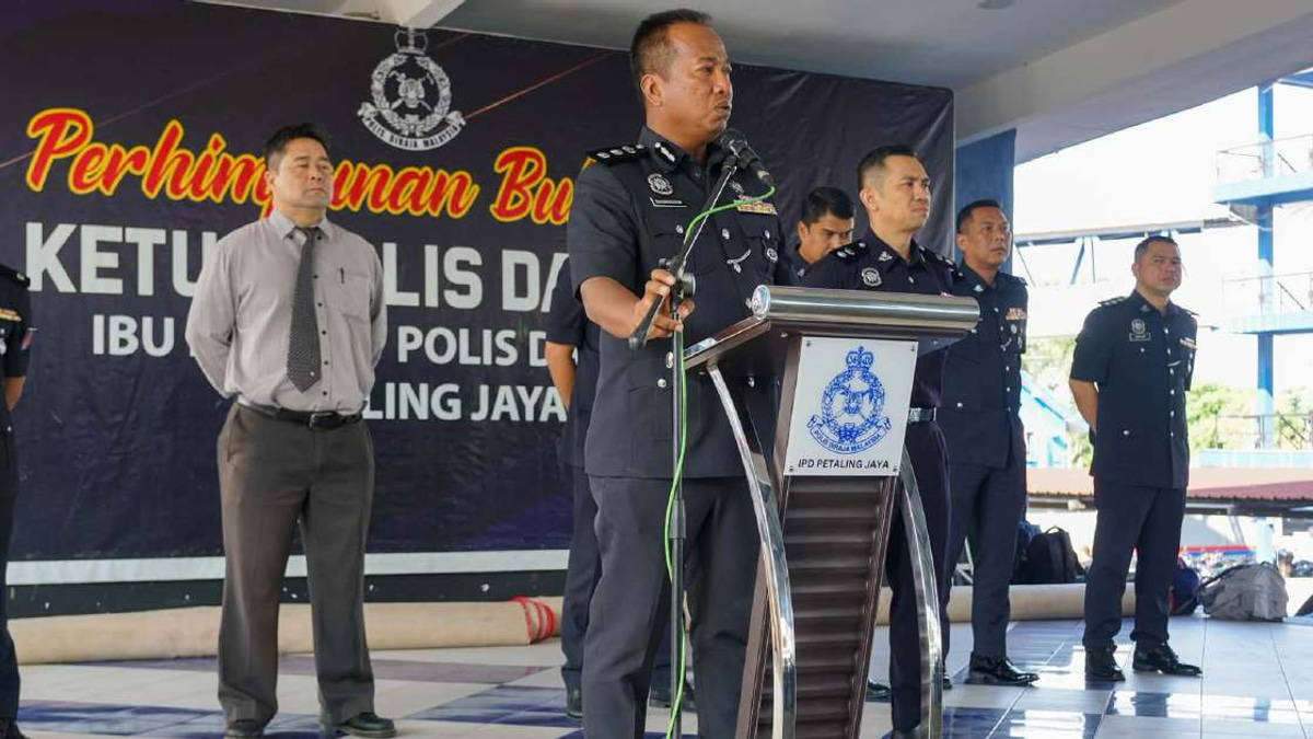 Two suspects in their 50s arrested following high-speed vehicle pursuit from Sri Damansara to Gombak