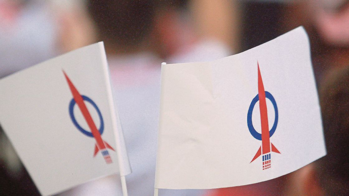 DAP's August Congress Vote Set to Test Unity of Anwar's Coalition Government