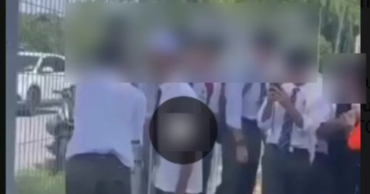 Selangor Education Department Joins Investigation Into Viral School Fight Video From Rawang