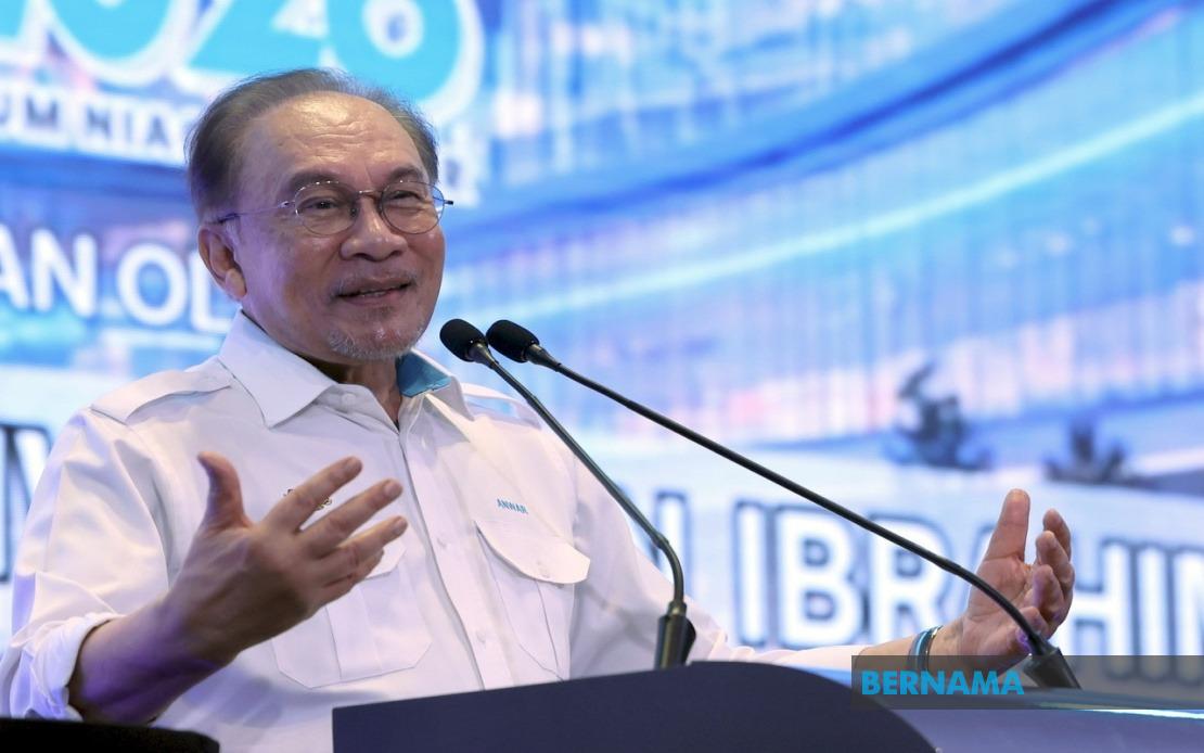 Mentorship Over Policy: Anwar Rejects Top-Down Model for Bumiputera Business Growth