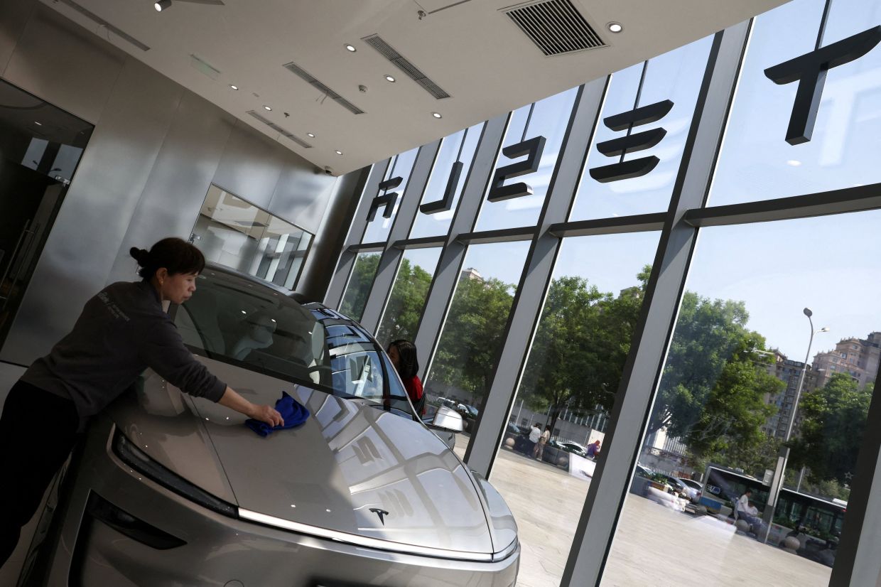 Tesla Orders Massive Three-Million-Vehicle Recall in China Over Door-Handle Defects