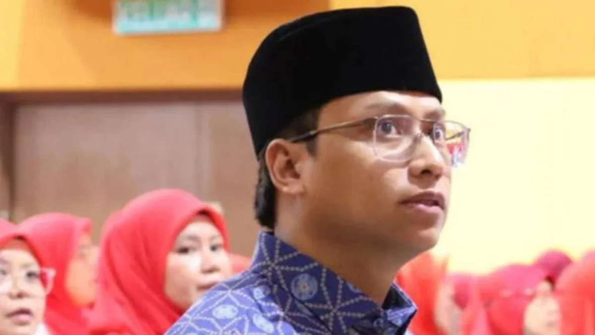 Puad's son defends father's criticism of Umno direction, says history will vindicate the stance
