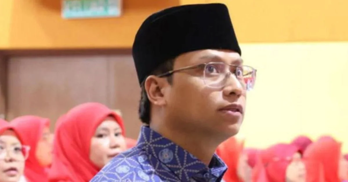 Puad's son defends father's criticism of Umno direction, says history will vindicate the stance