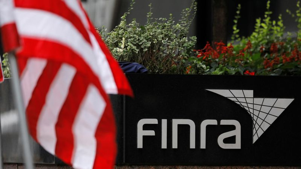 Top US Financial Watchdog Official Departs to Lead Compliance at Fintech Dealmaker