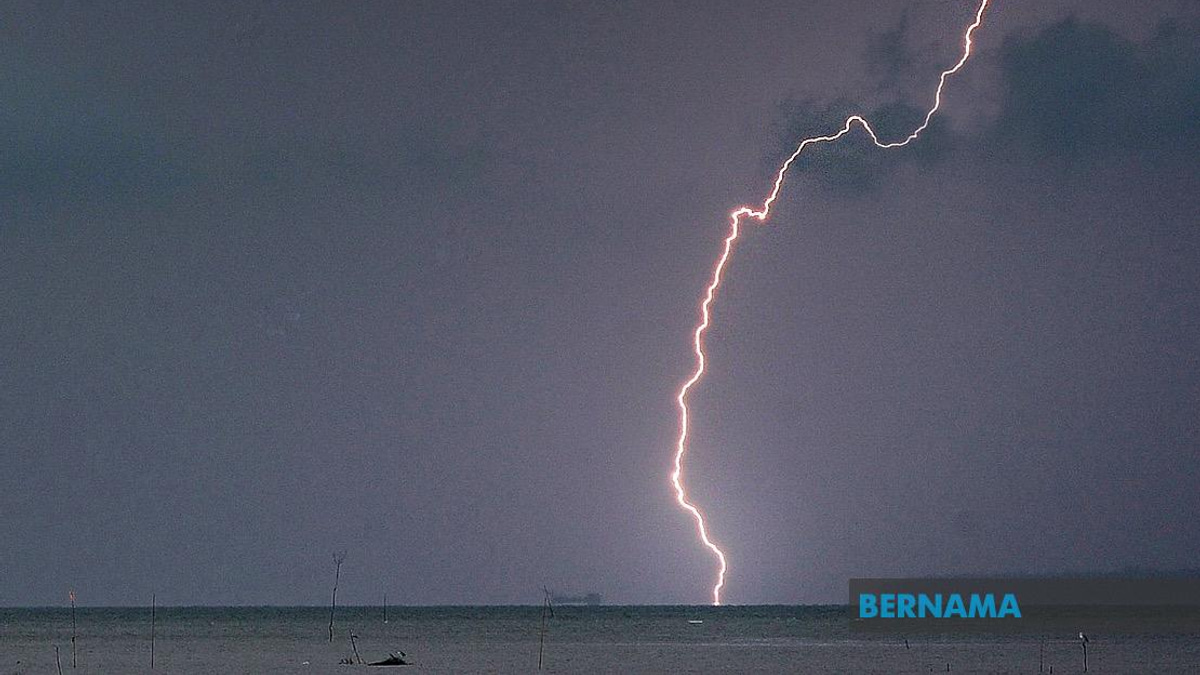 Severe Weather Alert: Seven States and Labuan Brace for Thunderstorms and Heavy Rain