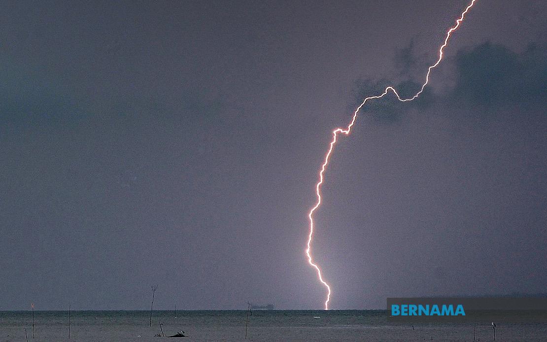 Severe Weather Alert: Seven States and Labuan Brace for Thunderstorms and Heavy Rain