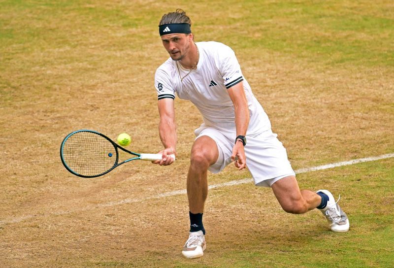 Zverev blames faulty glucose monitor for Halle loss to Fritz