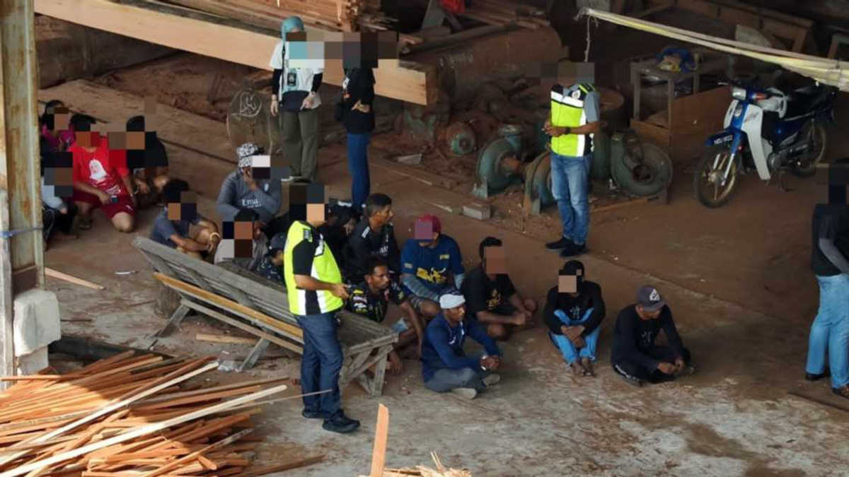 Immigration Department Apprehends 62 Foreigners in Selangor Crackdown on Pass Violations