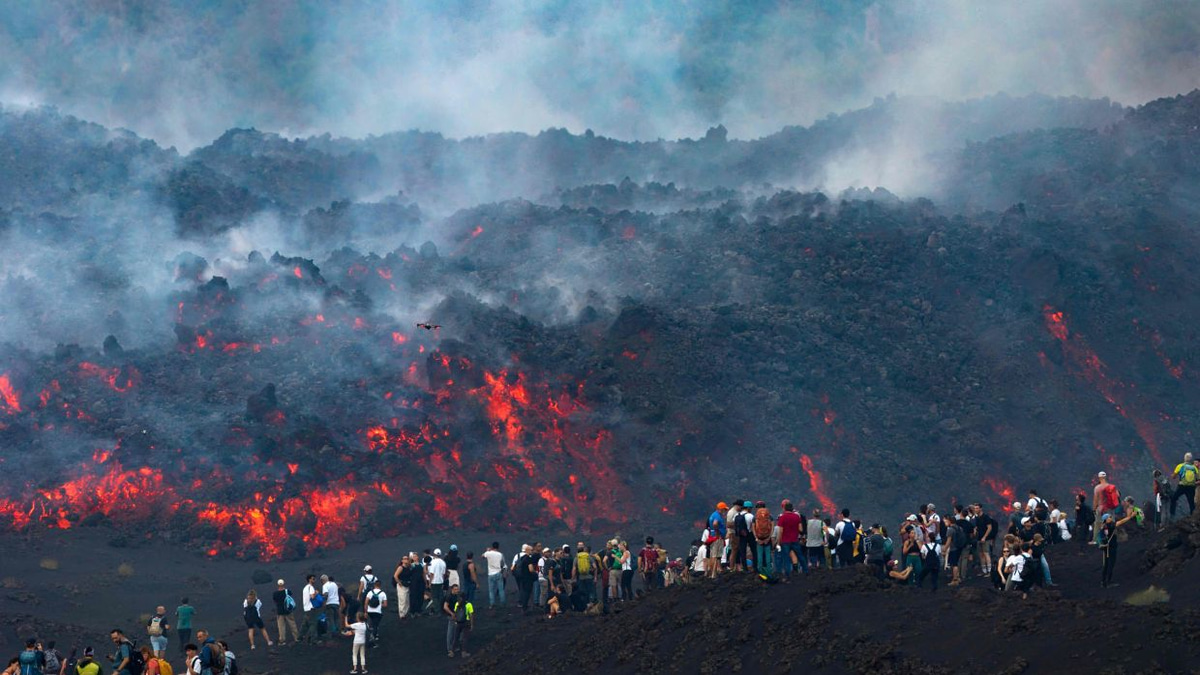 Mount Etna's spectacular eruption draws throngs of tourists despite safety concerns