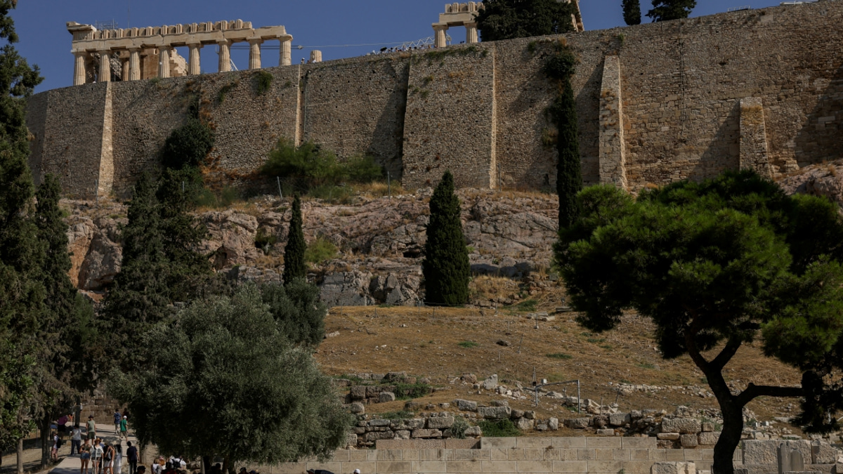 Knife Attack on Tourists Near Athens Acropolis Sparks Safety Concerns
