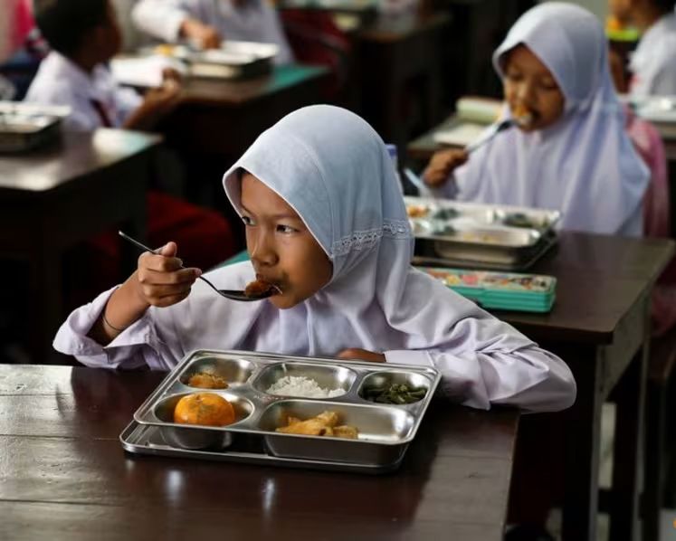 Indonesia's Free Meals Programme Hit by Second Leadership Crisis in Weeks as Agency Chief Steps Down