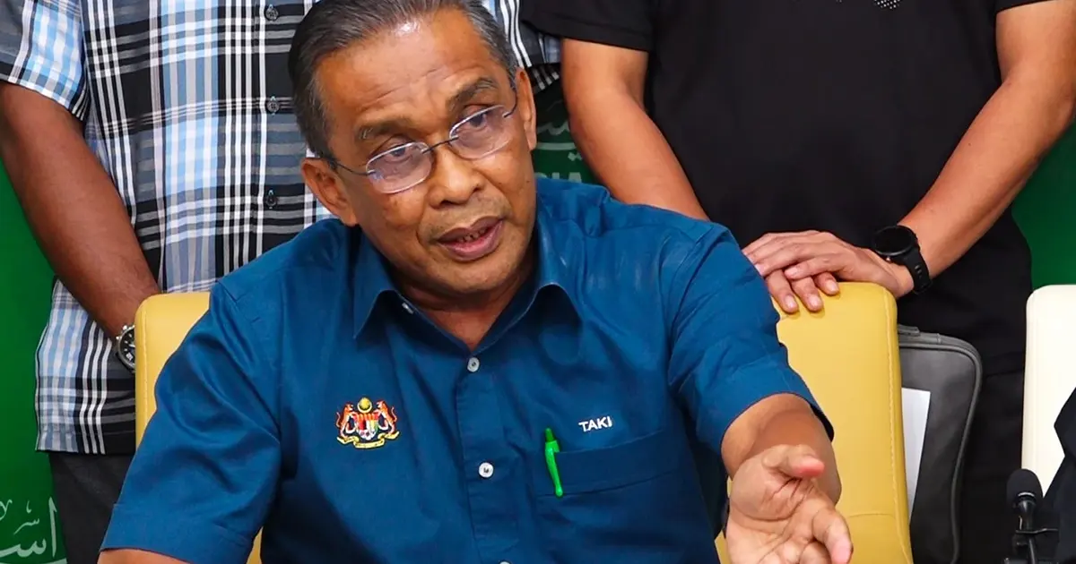 Perikatan Nasional formally notifies speaker of Hamzah's appointment as new opposition leader