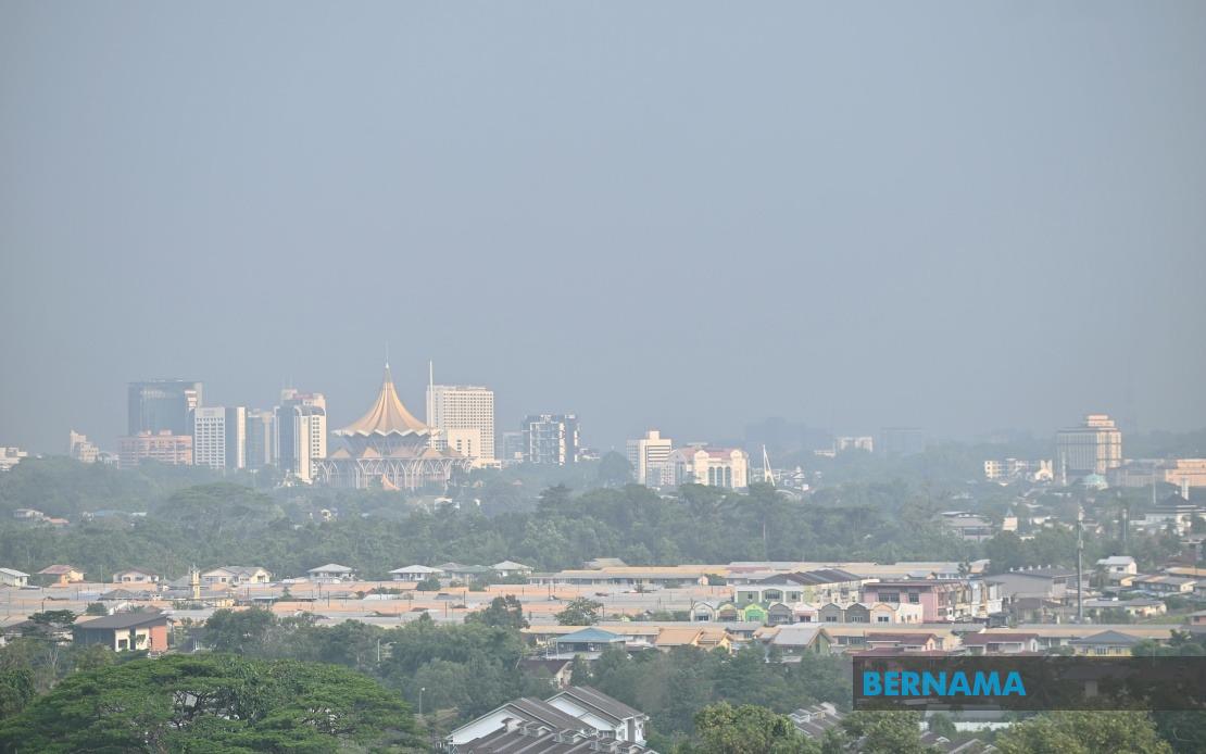 Sarawak braces for extended heat wave as haze risk climbs through mid-August