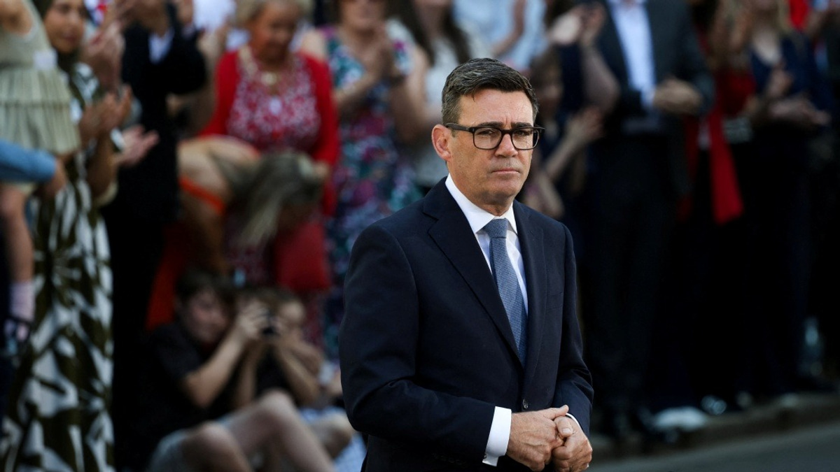 Andy Burnham Becomes UK Prime Minister After Starmer Steps Down