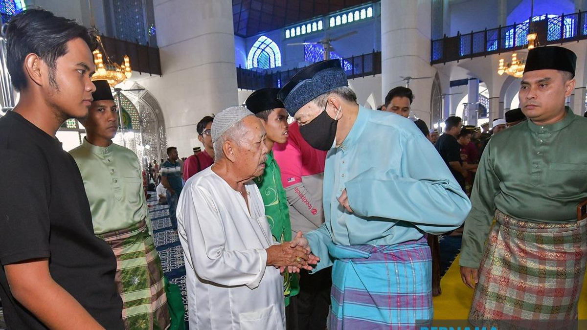 Selangor Sultan Condemns Abuse of Public Trust, Warns of Divine Reckoning