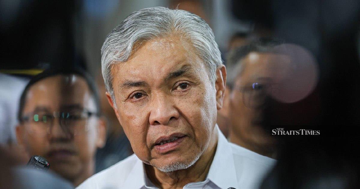 Zahid Set to Unveil BN's Full Arsenal for Negri Sembilan Battle Tonight