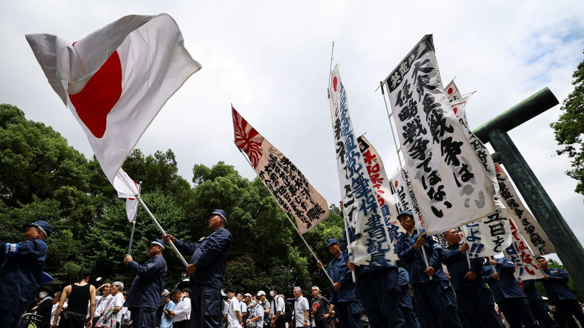Japan Defence Minister Visits Yasukuni Shrine as Prime Minister Takes Cautious Step Back