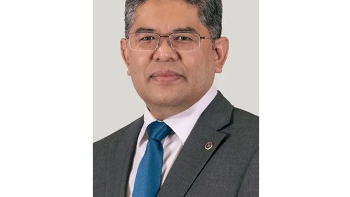 Malaysia's wage growth lags productivity, central bank flags system overhaul needed