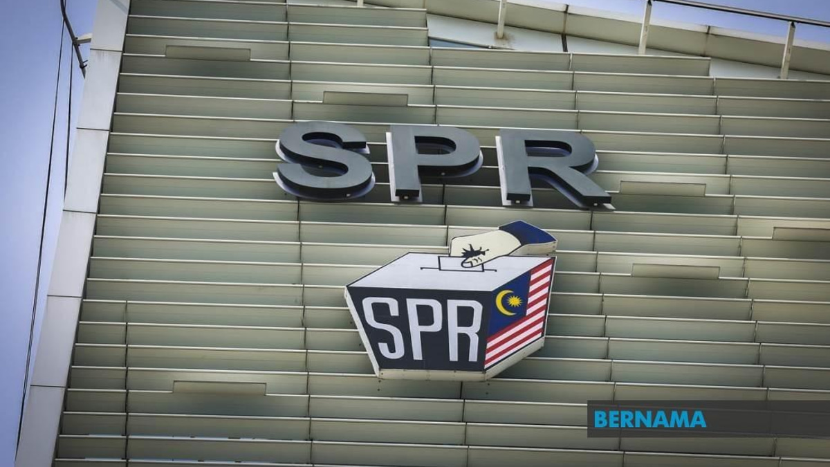 EC Distributes Nearly 25,000 Postal Votes Ahead of Johor State Election