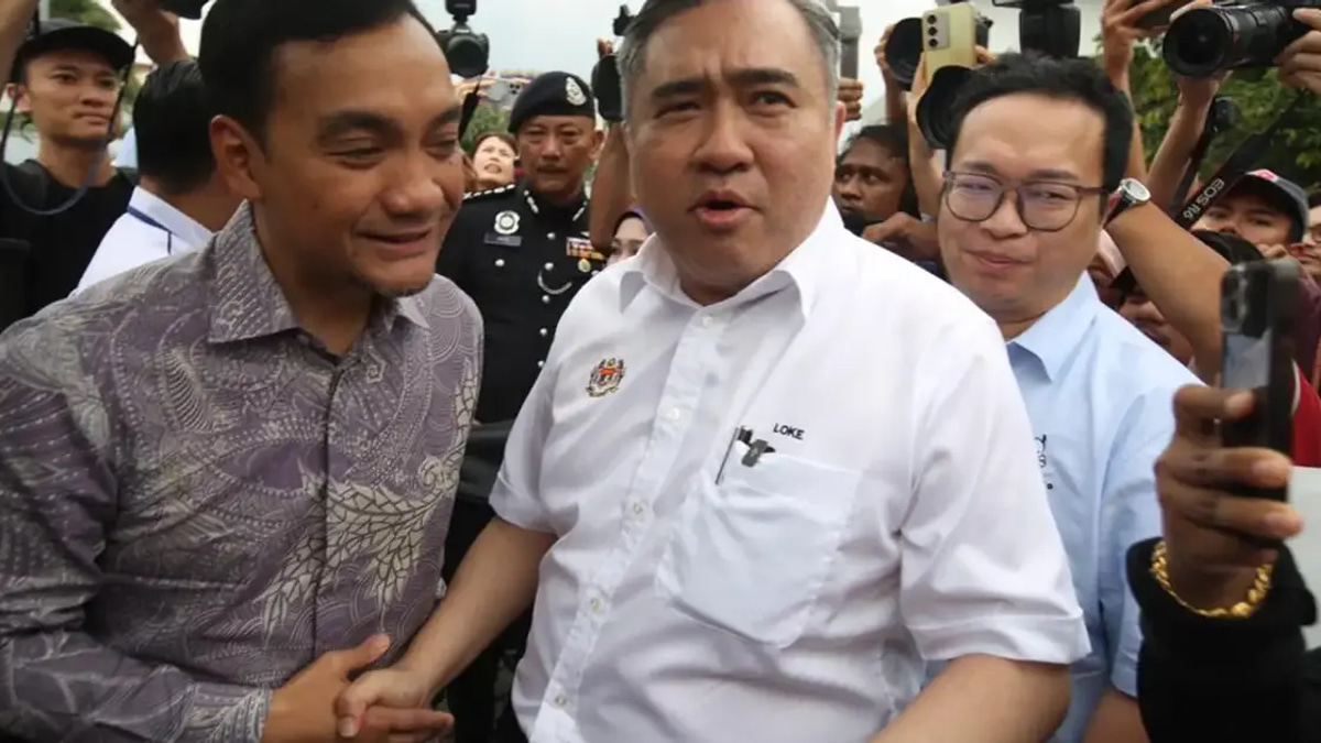 Loke and Onn Hafiz Keep Political Tensions Below the Surface at First Meeting Following Public Disagreement