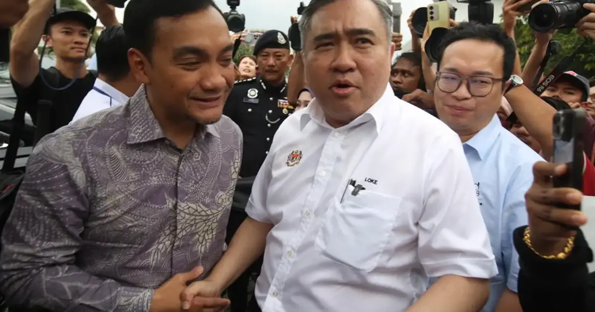 Loke and Onn Hafiz Keep Political Tensions Below the Surface at First Meeting Following Public Disagreement