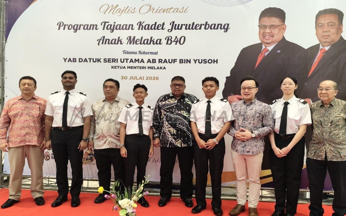 Melaka to Sponsor 20 B40 Children for Cadet Pilot Training Worth RM10 Million