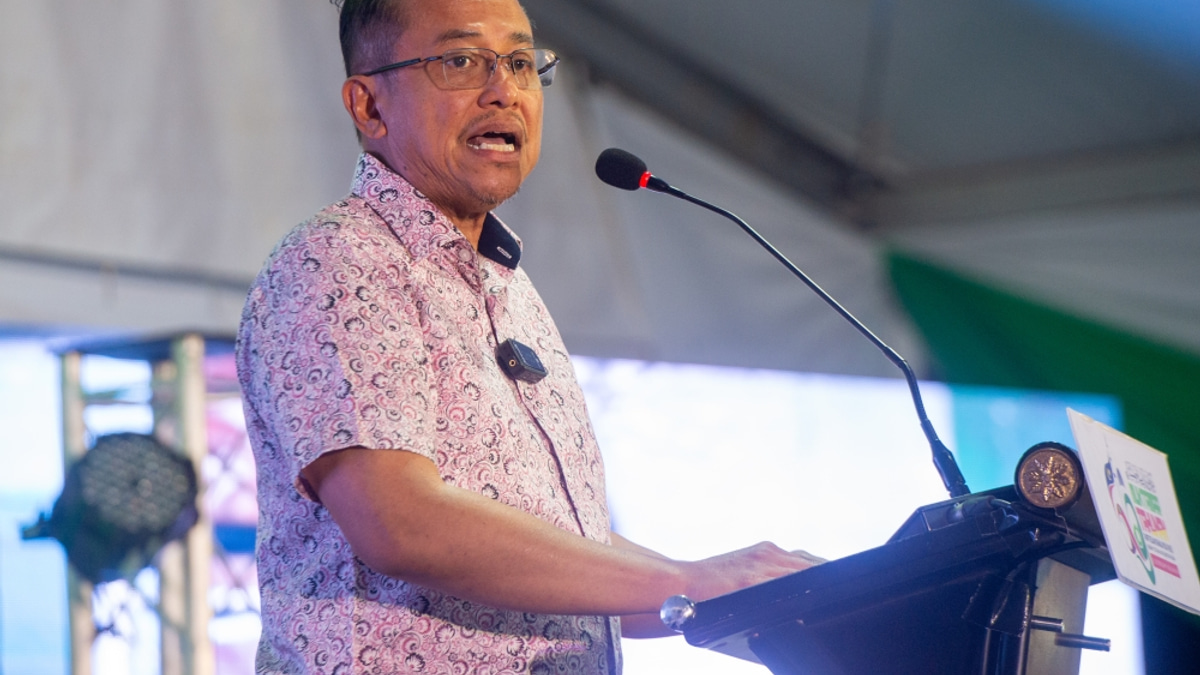 Samsuri Defends Coalition Talks with BN, Disputes Muhyiddin's Account