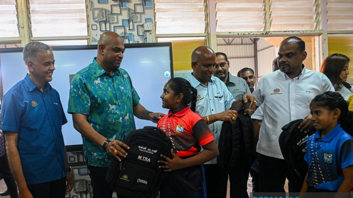 Jobs for Malaysians First, Says Human Resources Minister Ramanan