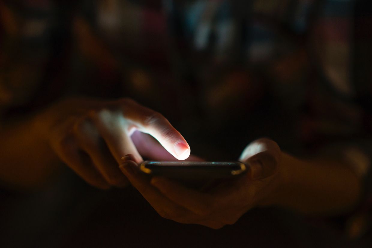 Malaysia's Social Media Ban for Under-16s: Experts Weigh Mental Health Benefits Against Unintended Consequences