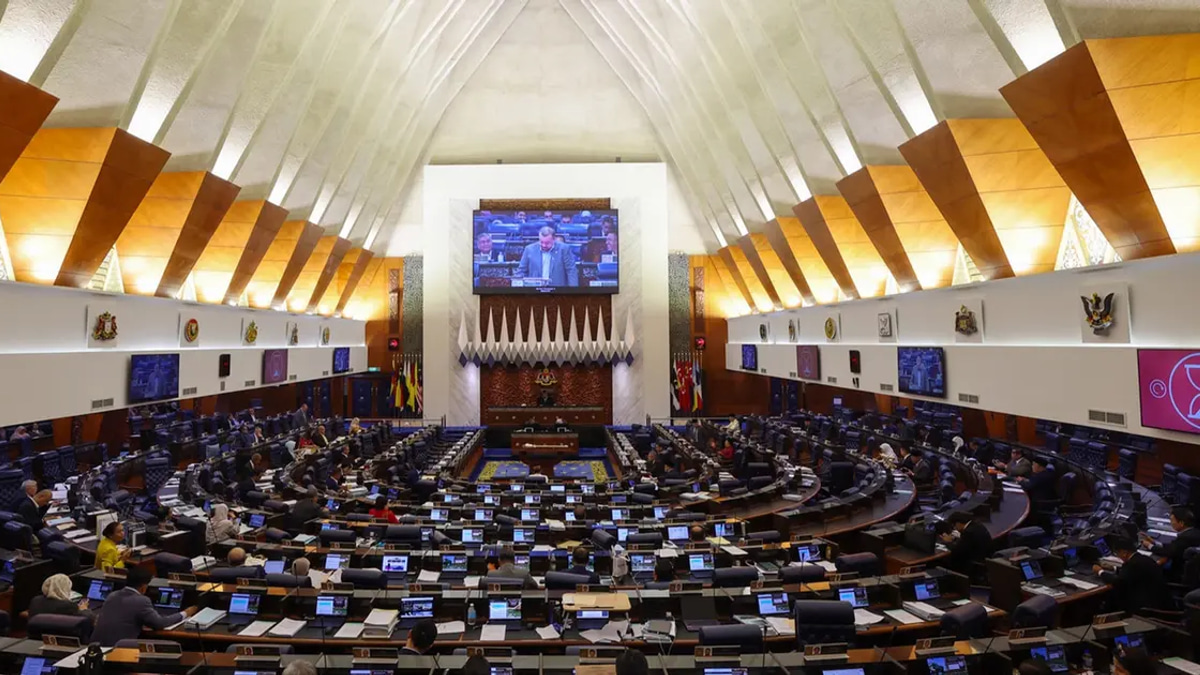 Constitutional amendment limiting PM tenure to 10 years returns to Parliament